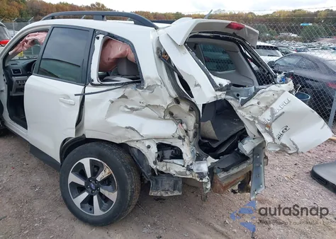 2018 Subaru Forester 2.5I Premium z USA, uszkodzony, nr VIN JF2SJAGC3JH520872